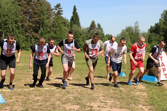 В Большом Гришкино определили самых быстрых бегунов среди полицейских Тверской области