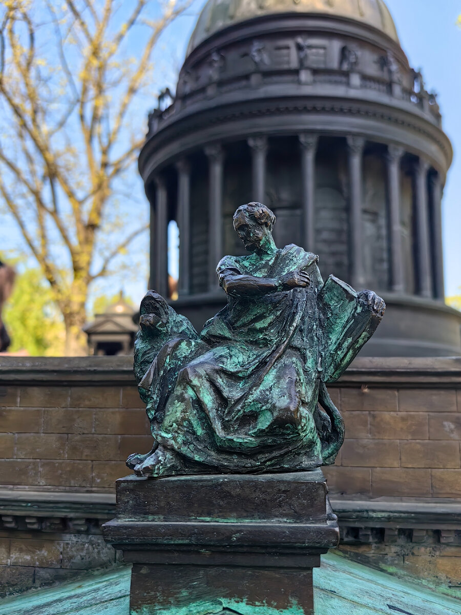 Исаакиевский собор. Мини-город в Александровском парке Санкт-Петербург