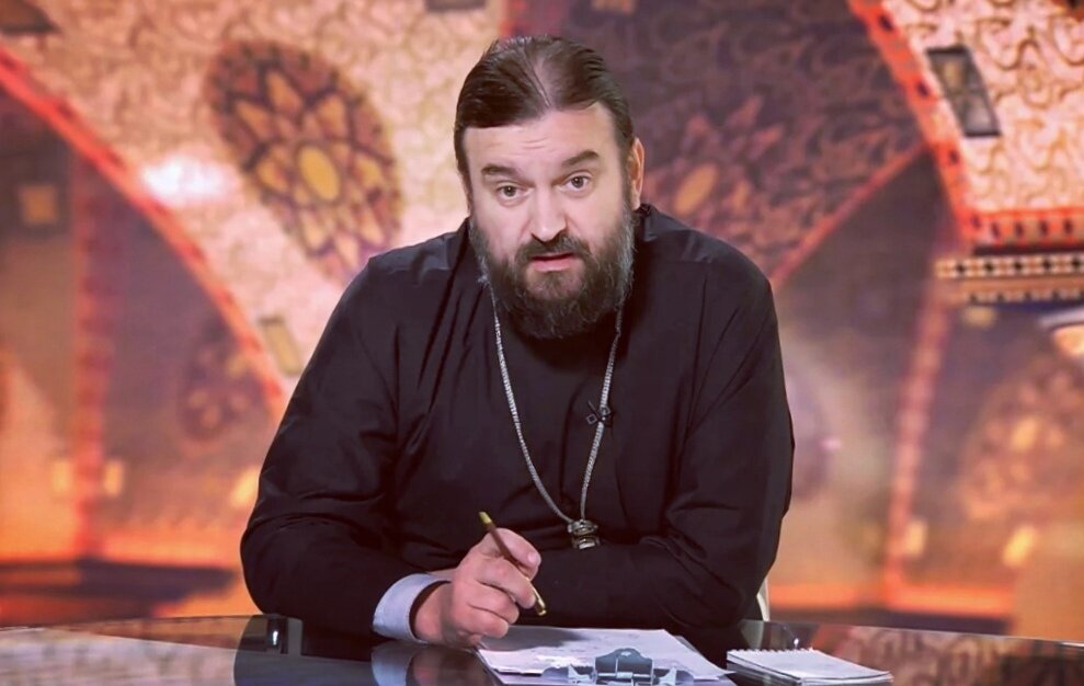 Андрей Ткачёв — протоиерей, настоятель Храма Троицы Живоначальной в Хохлах, писатель, телеведущий, блогер, миссионер.