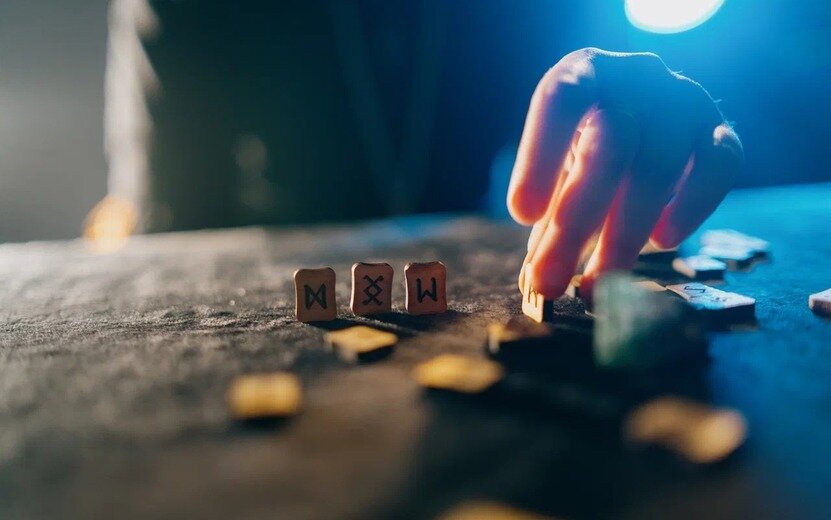    Гадание на рунах онлайн – что предсказывают древние знаки на неделю с 27 мая по 2 июня