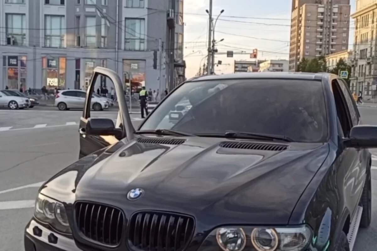    Рейд по выявлению затонированных автомобилей прошел в Новосибирске