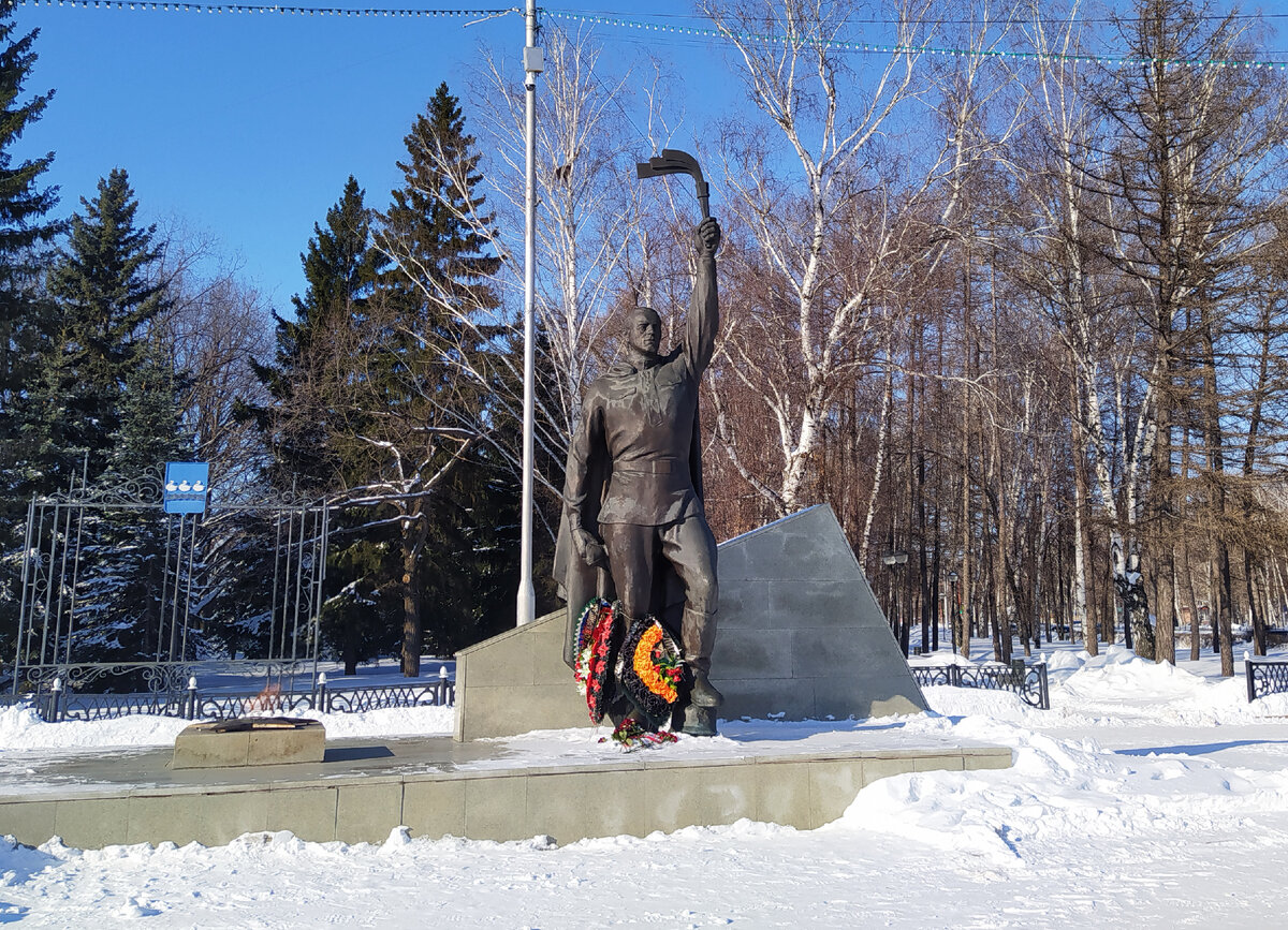 Псмятник Неизвестному солдату