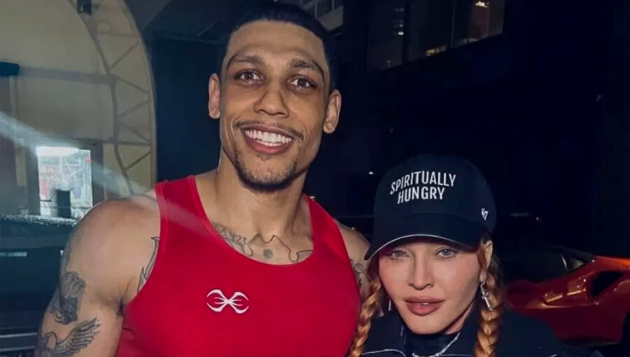 Друзья звезды поп-музыки утверждают, что всему виной ее сложный гастрольный график (Источник: Madonna)