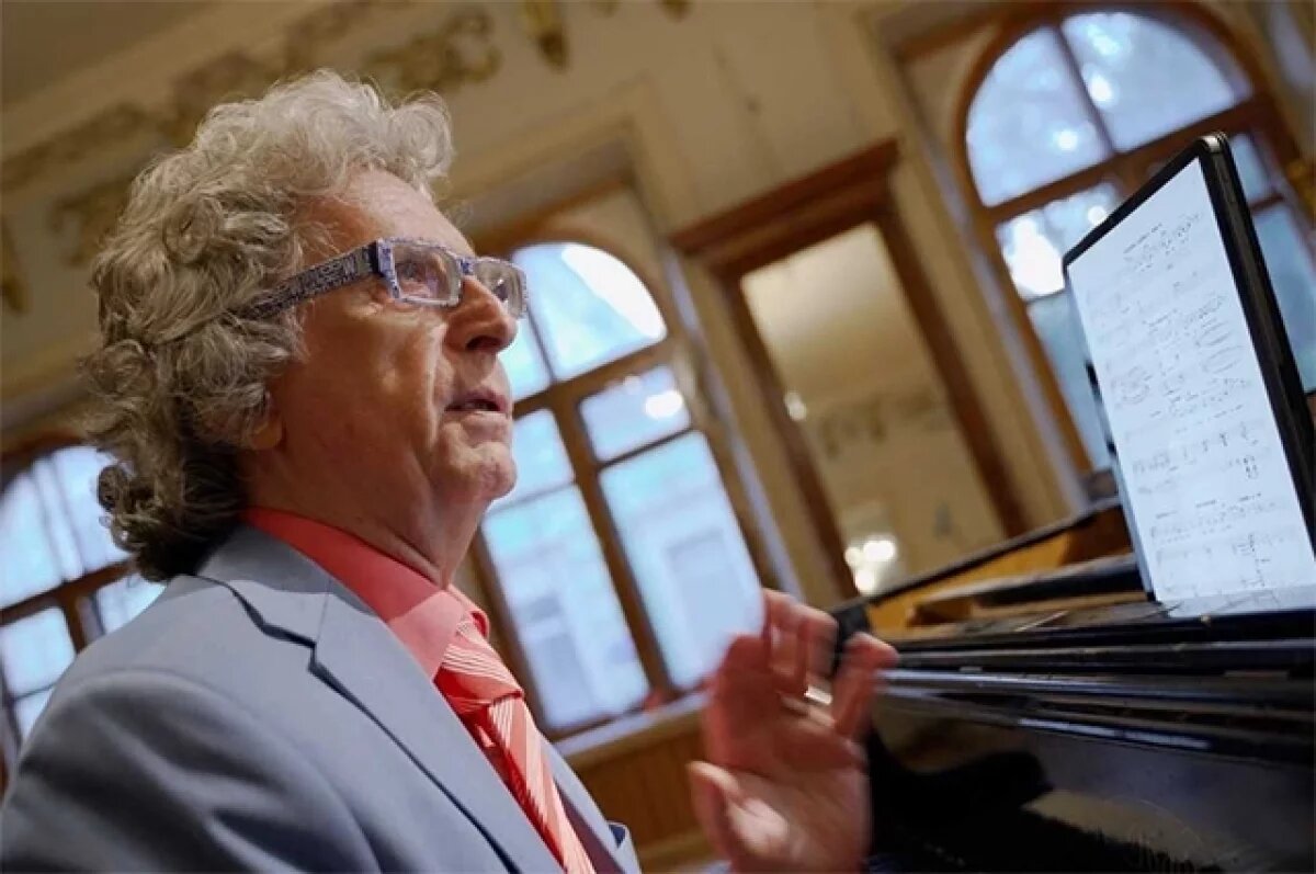    Фильм «Урок пения» режиссера Полины Ольденбург.