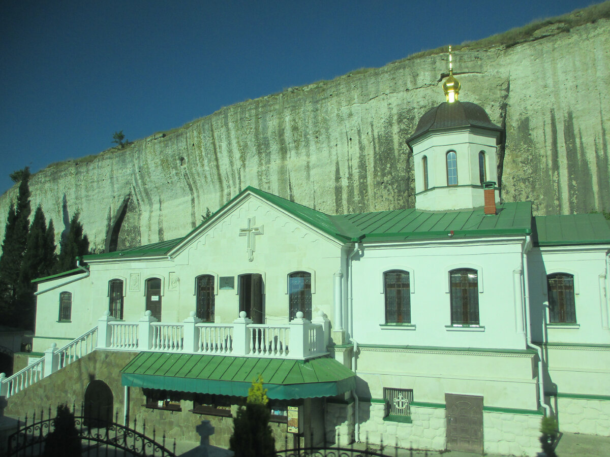 Инкерман. Монастырь в упор