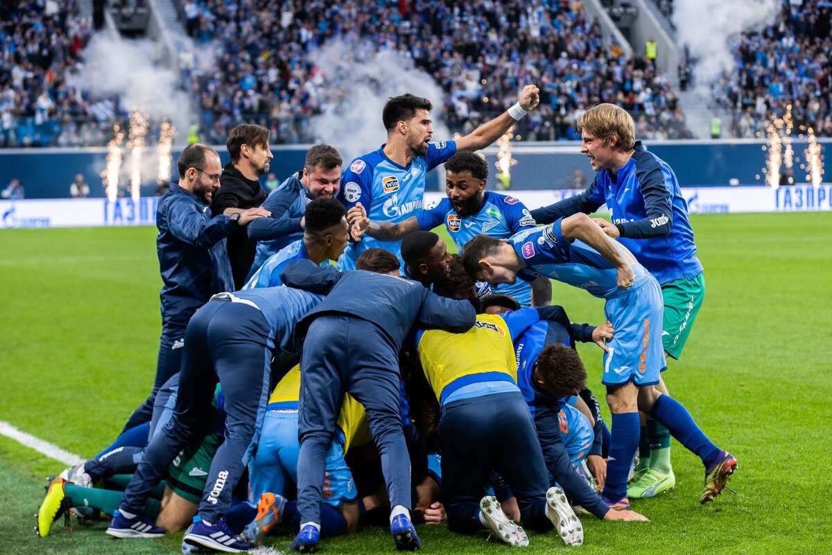     Не опять, а снова: «Зенит» выиграл чемпионат России по футболу в шестой раз