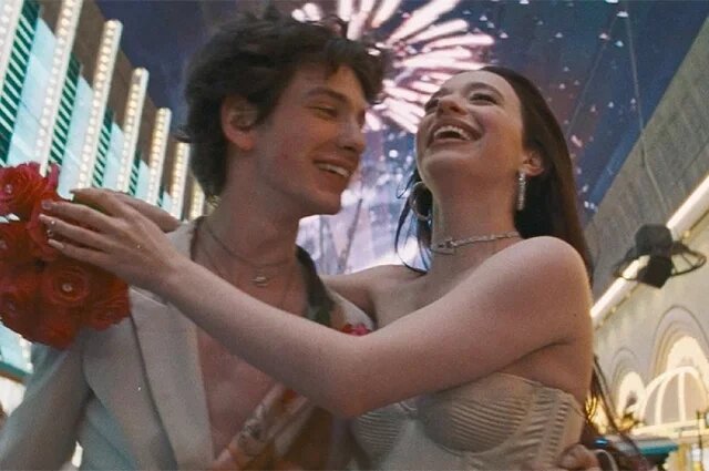    Что за фильм с русскими актерами получил Золотую пальмовую ветвь в Каннах?