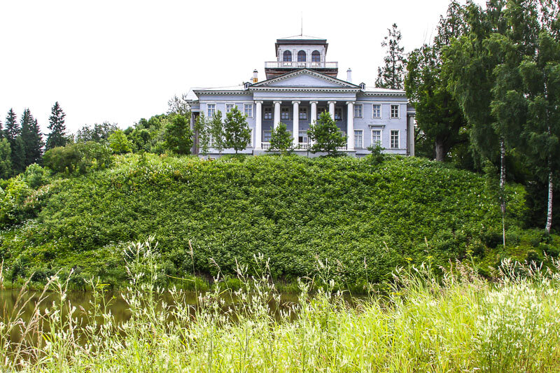 Дом Владимира Набокова в селе Рождествено