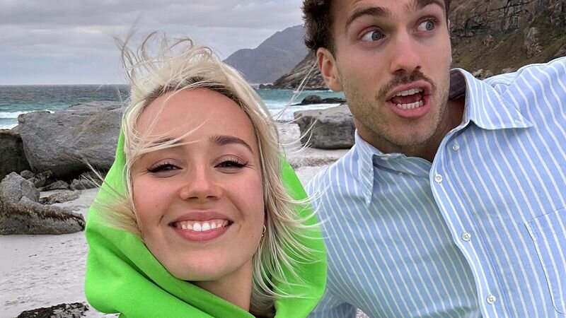    Клава Кока и х+Александр Поверин. Фото: соцсети певицы Клавы Коки