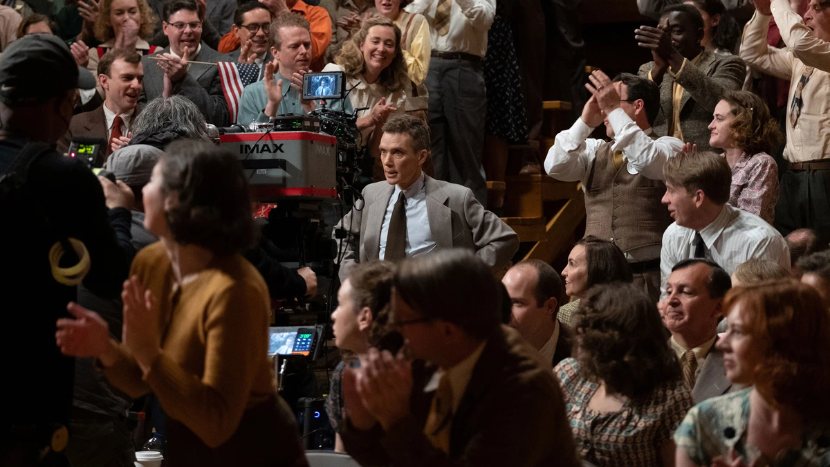 Кадры из фильма "Опенгеймер"