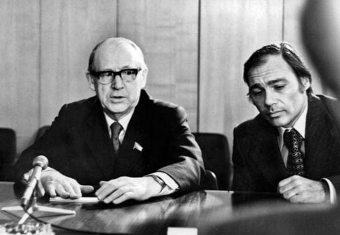 Самуил Маршак и Владимир Познер.