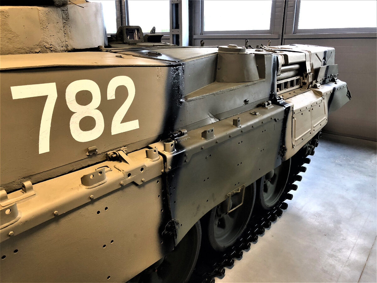 Бортовые установки с пулеметами ПКТ. К сожалению, в процессе реставрации машины не были воссозданы.