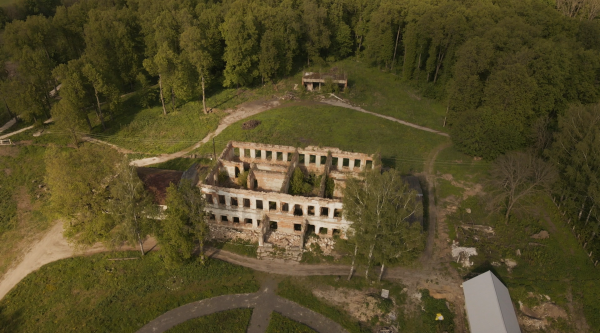 А так это здание выглядит сейчас.