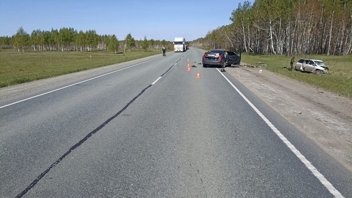 На трассе Тюмень – Омск две иномарки столкнулись лоб в лоб | РИА «Омск ...