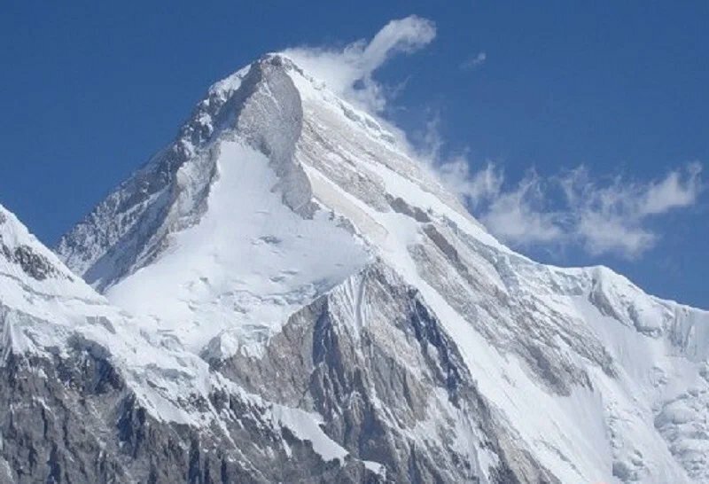 Пик Победы занимает 60-е место в списке самых высоких вершин мира. Фото: Алексей Ашкинази / Яндекс Карты