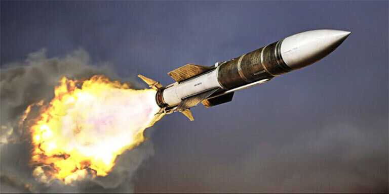  Ракета Р-37 в полёте
