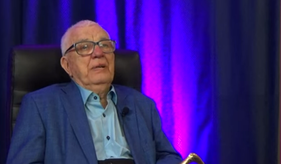 Раймонд Паулс на радио Риги на русском языке дал забавную и трагическую темы для раздумий