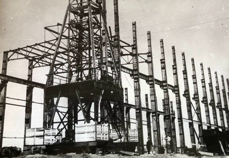    Фотография строительства главного корпуса Камышинской ТЭЦ. 1954 год (Госкаталог)