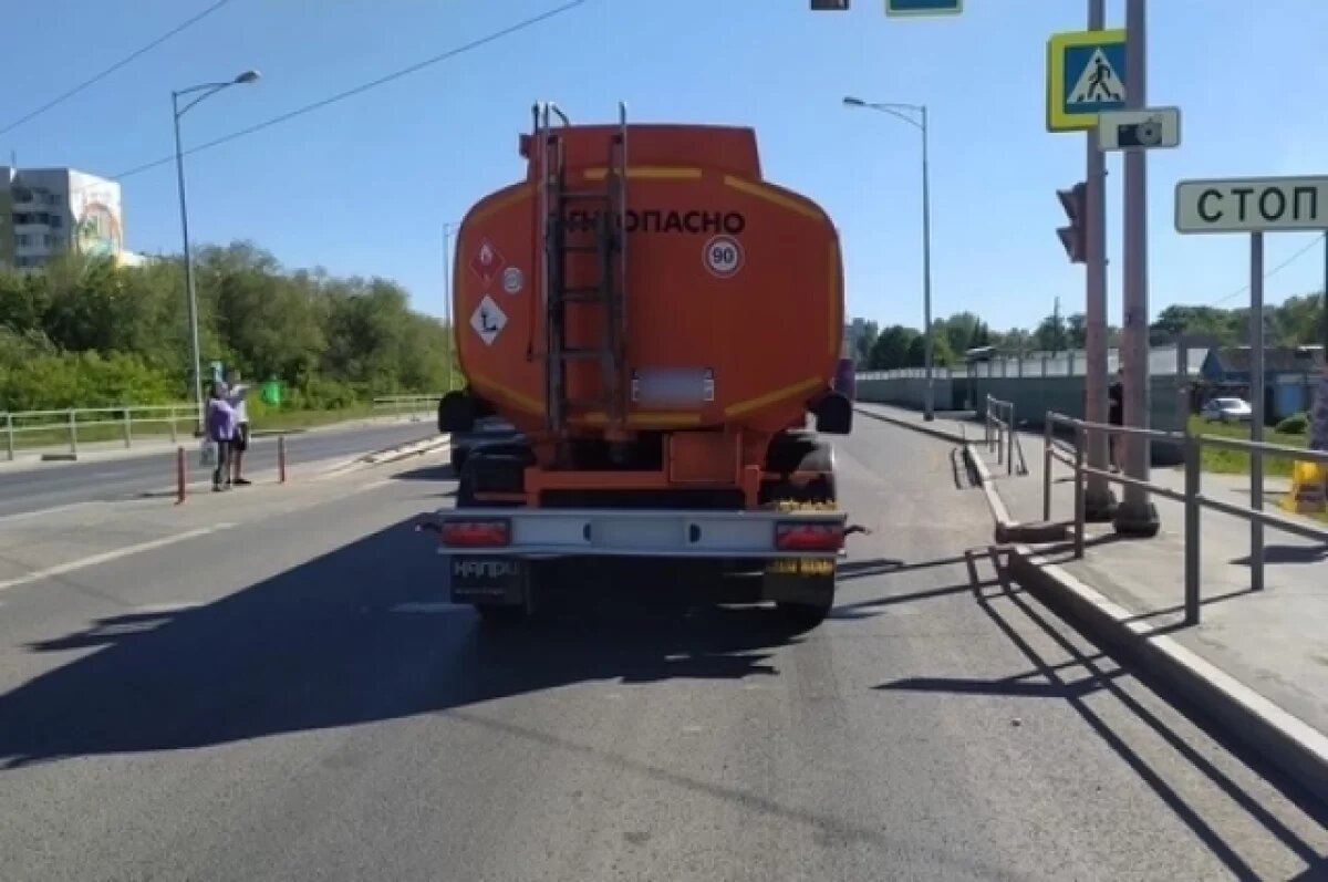    Водитель не остановился на зебре и сбил детей