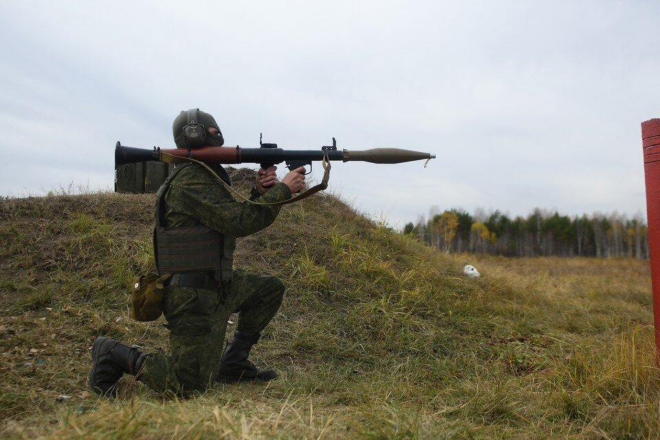    Минобороны России выбило украинских националистов из пункта Берестовое Алексей БУЛАТОВ