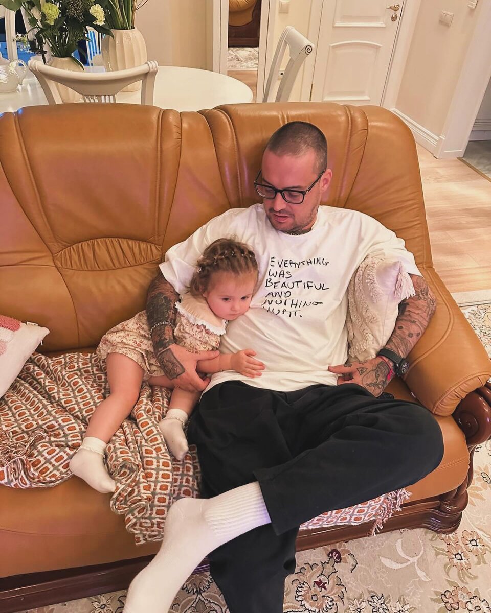    Гуф трогательно поздравил дочьСоцсети Гуфа