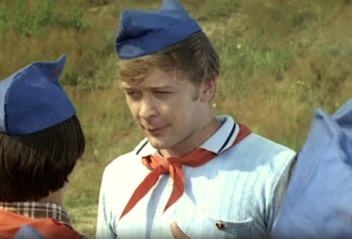 Кадр из телефильма "Завтрак на траве" (1979)