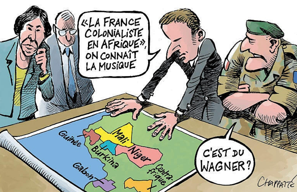 Характерная карикатура. Макрон, стоя над картой колониальных потерь последних лет говорит о том, что колониальная Франция известна в Африке музыкой. Ответ его генерала про то, какую музыку нынче предпочитают в Африке понятен без перевода. Картинка "Ле Монд"