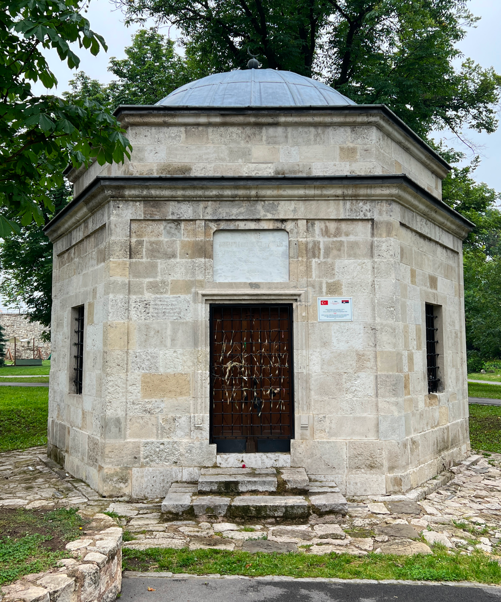 Мавзолей Дамада Али Паши