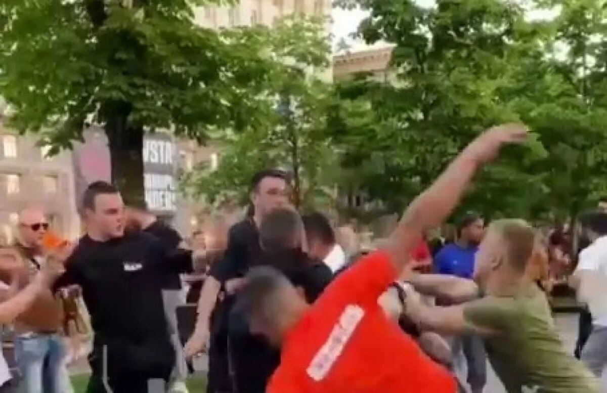    В Киеве на Крещатике произошла массовая драка