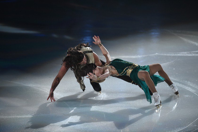    Татьяна Волосожар и Максим Траньков во время своего проката на турнире шоу-программ в Москве. Фото: Михаил Фролов, КП