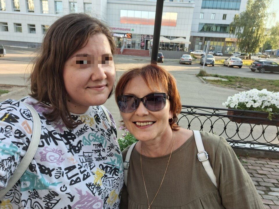    Три года назад Алиса и ее дочь переехали в квартиру, которую подарила им Лариса. Фото из личного архива.