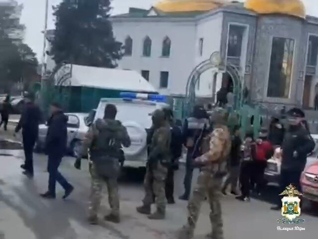    В мечети Сургута работали силовики