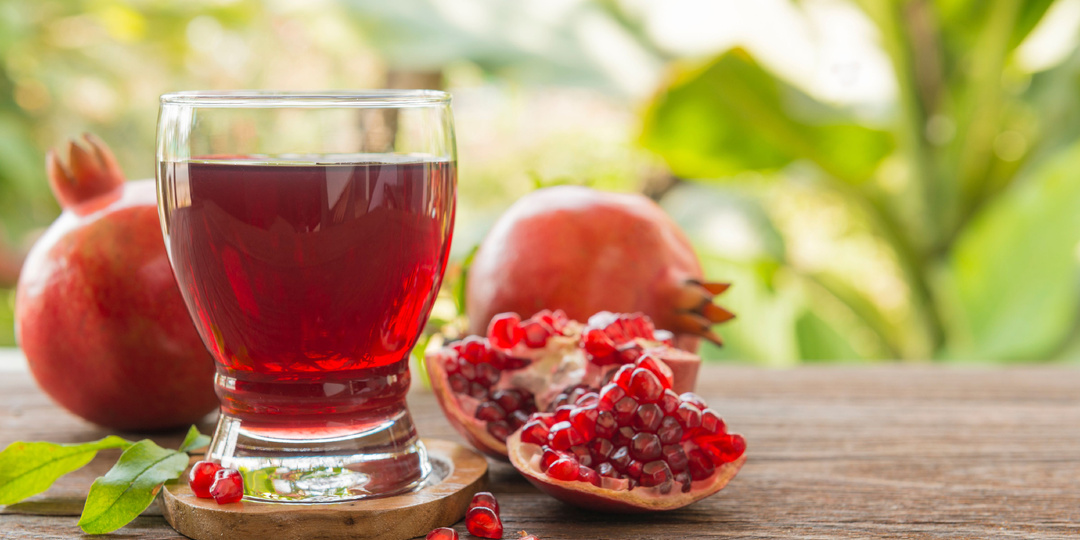 Из чего делают магазинный гранатовый сок и можно ли его давать детям?