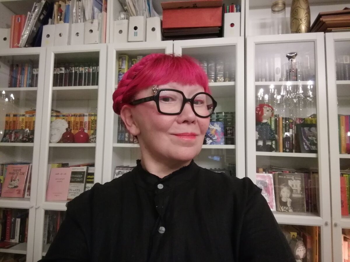 Наталья Романова, автор книг "Идеальная грамотность" и "Пиши без правил"