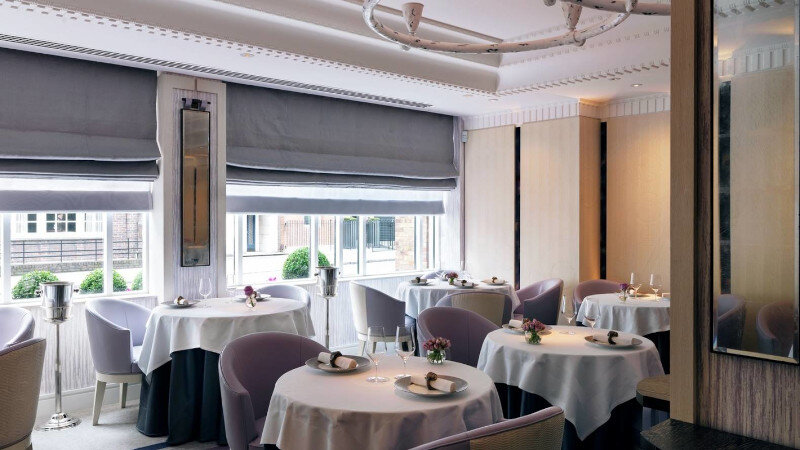 Обстановка зала в лондонском ресторане Gordon Ramsey. Источник: gordonramsayrestaurants.com