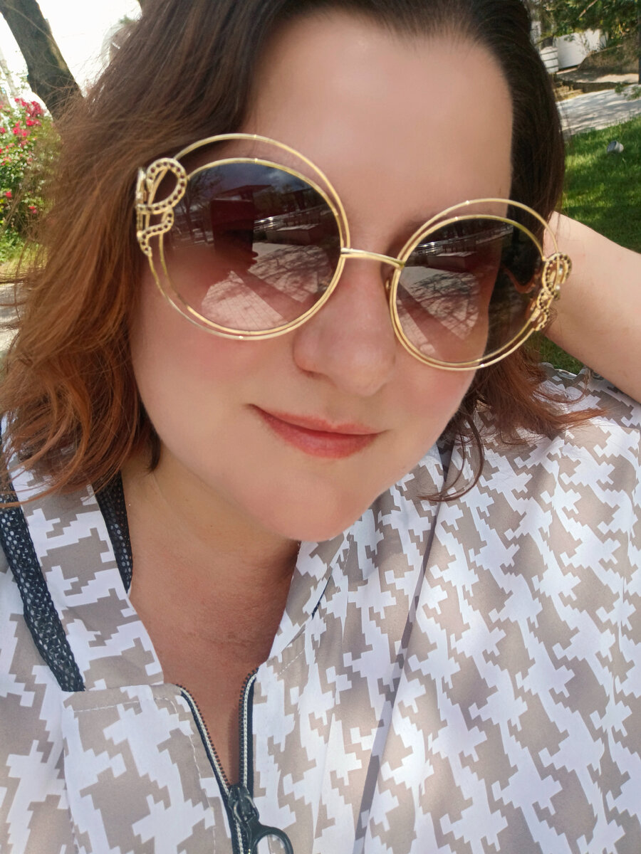 Чудесное утро в майском парке