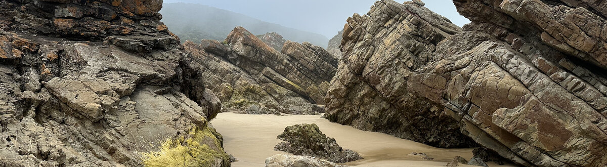 Пляж Кёрбома