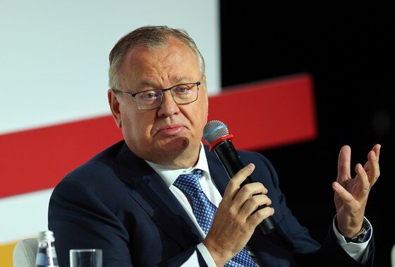    Андрей Костин