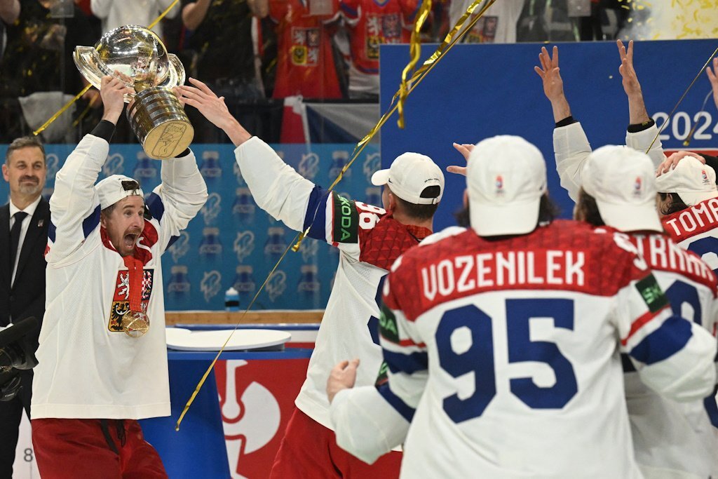 Хоккей чемпионат чехословакия