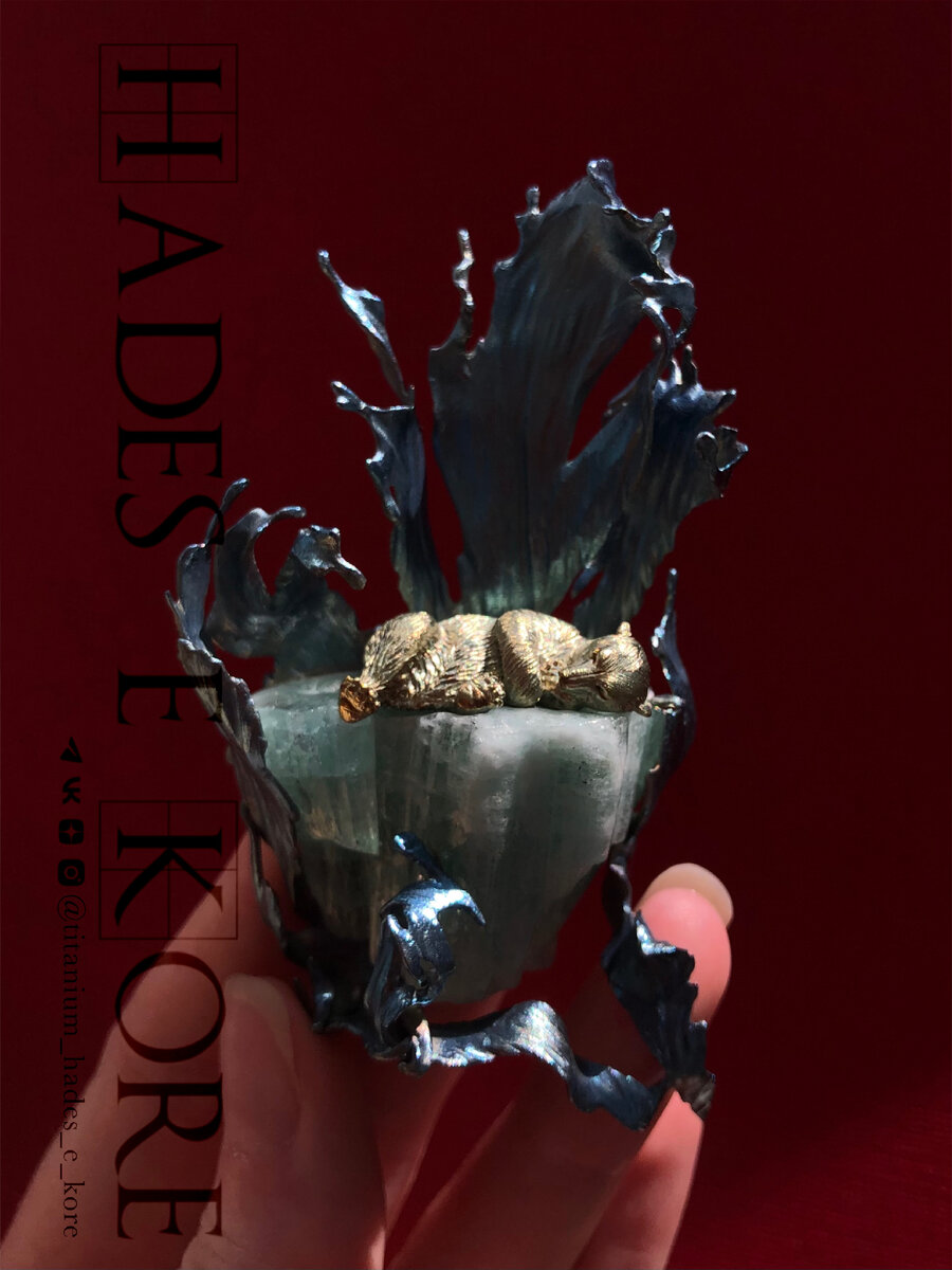 Аквамарин ~ 160 ct