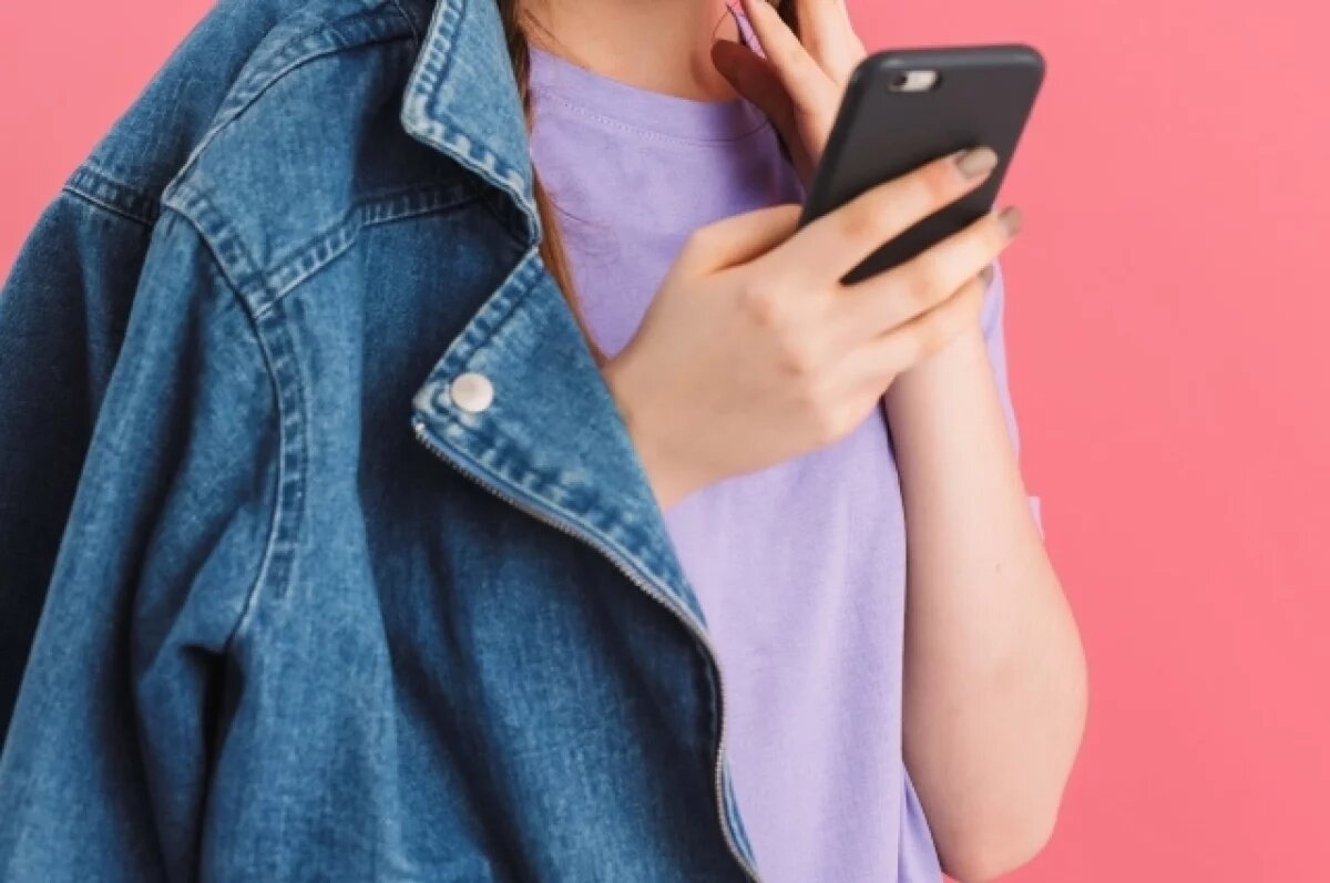    К карте был привязан номер телефона, которым она перестала пользоваться в 2022 году