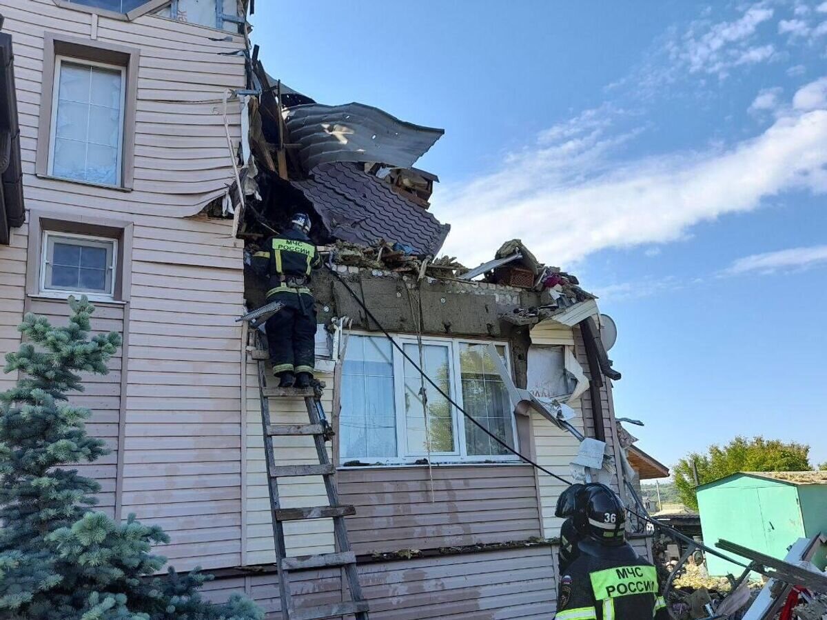    Последствия обстрела в селе Красный Восток Белгородской области© Фото : пресс-служба губернатора Белгородской области