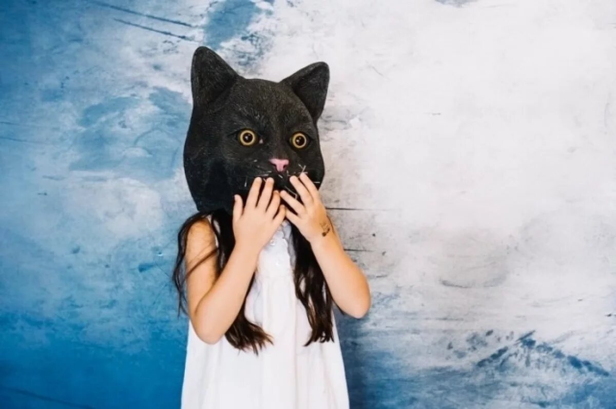    Царапалась и кусалась.