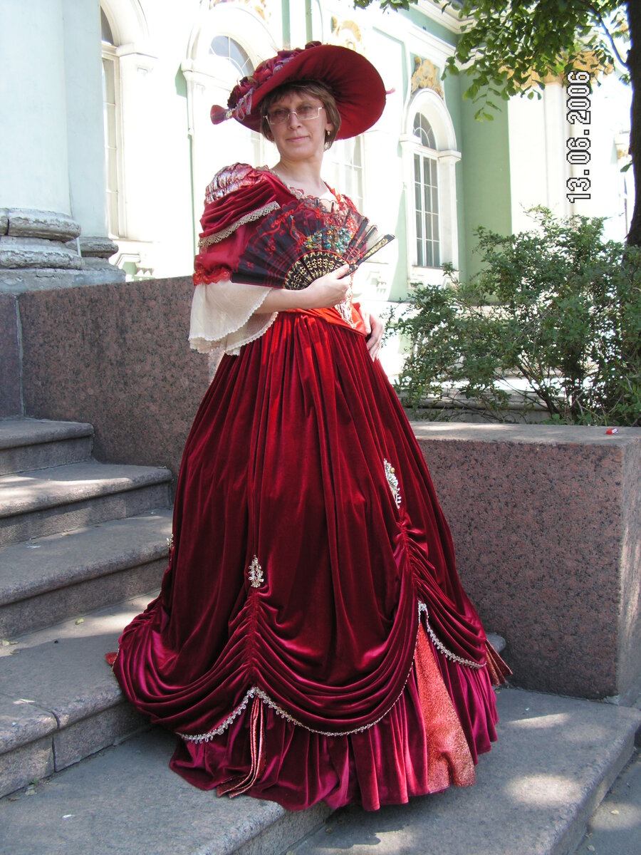 На ступенях Эрмитажа