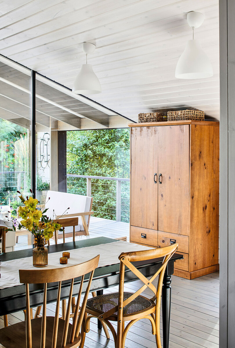 Проектирование и строительство: компания «ДубльДом», г. Москва. Авторы проекта: архитекторы Ольга Сандакова, Иван Овчинников, дизайнер Наталья Власова. Ландшафтный дизайн: DEREVO park, Garden Foresta и Наталья Власова. Фото: Сергей Мельников