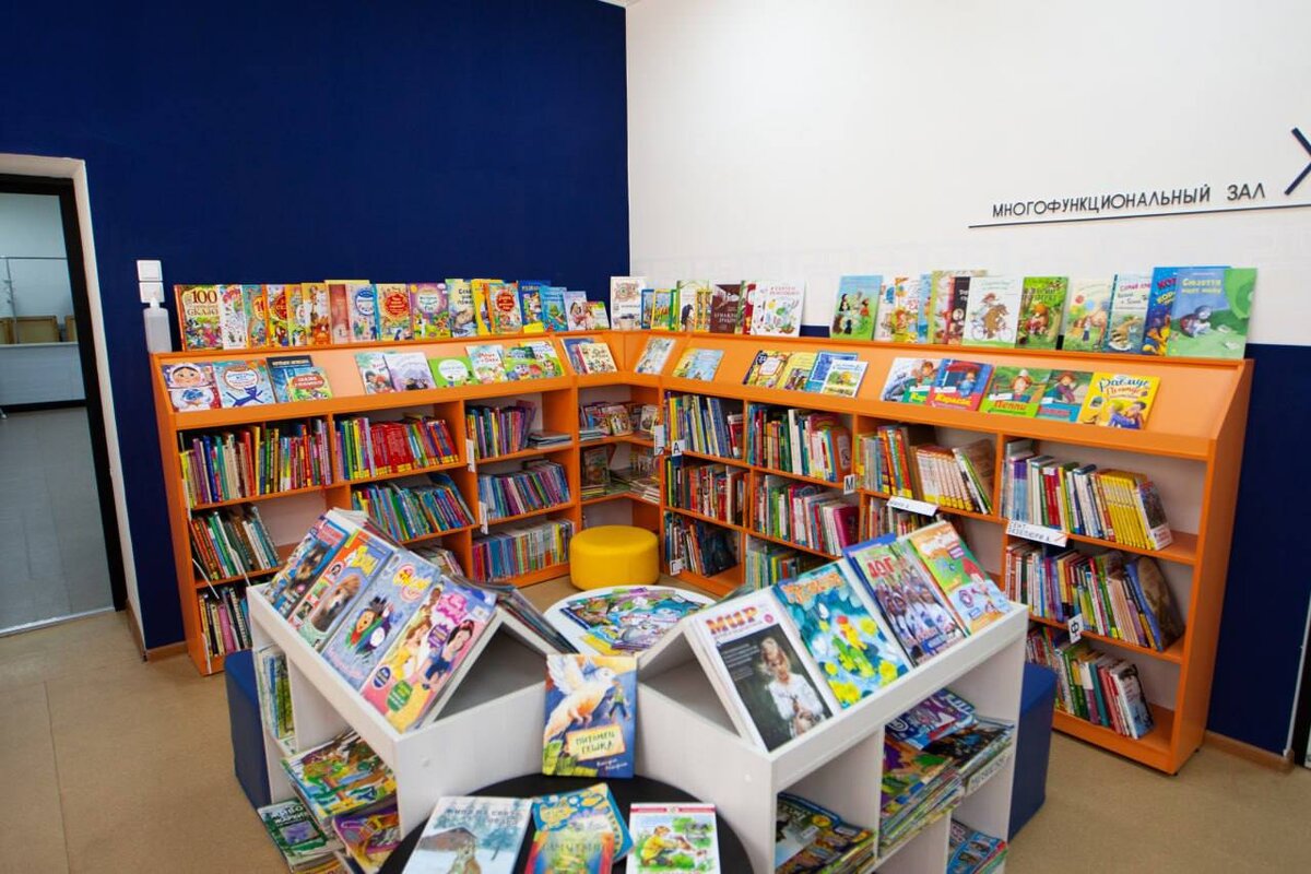  📷    Денис Паслер: Мы уделяем серьезное внимание развитию библиотечной сети в Оренбуржье Кристина Просвиркина