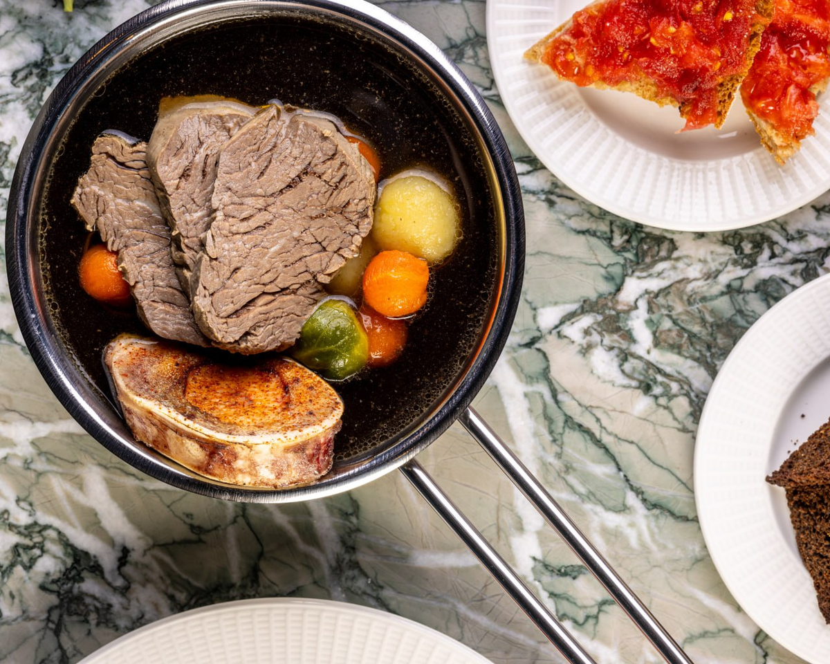 Фото: тафельшпиц в ресторане «Барселонета»