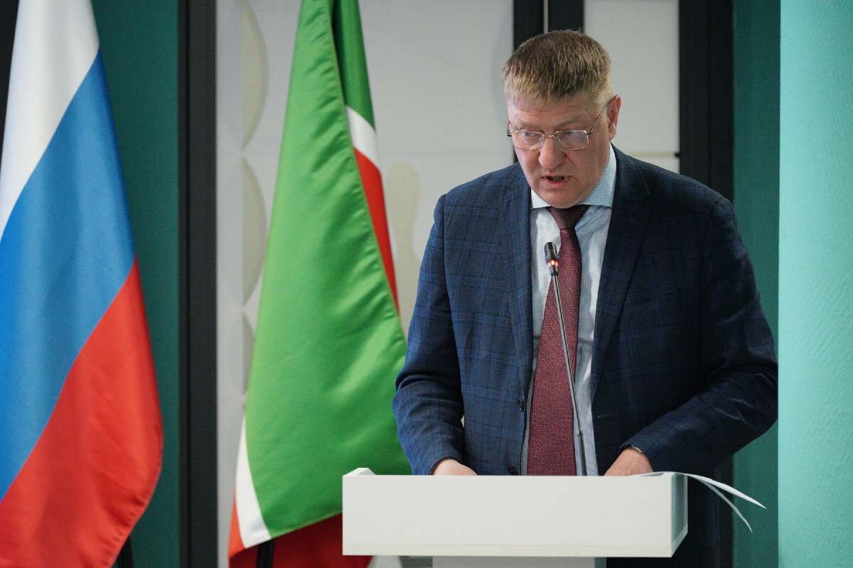 Владимир Кудряшев: «Значительное количество отказов связано с неполным комплектом подаваемых документов и несоответствием требованиям градостроительного плана земельных участков». Фото: © Салават Камалетдинов / «Татар-информ»