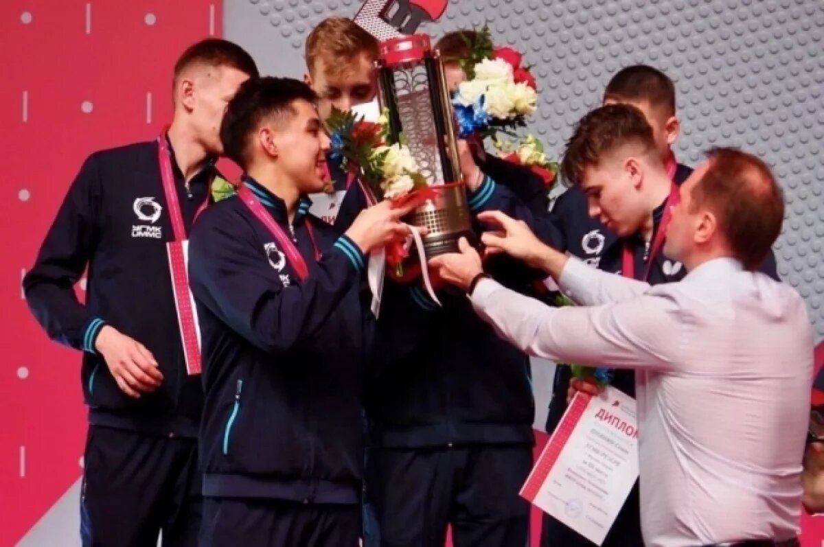    Свердловские теннисисты победили в Командном чемпионате России