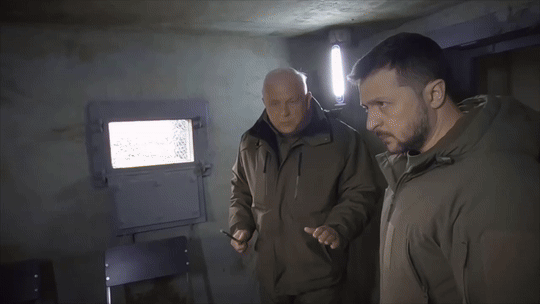 СКАЗКИ НА НОЧЬ ДЛЯ ЗЕЛЕНСКОГО: "МЫ ВЫРВАЛИ ЗУБЫ У РОССИЙСКОГО ДРАКОНА И ВСТАВИЛИ НАШЕМУ!". ВИДЕО ТГ-КАНАЛА АНАТОЛИЙ ШАРИЙ